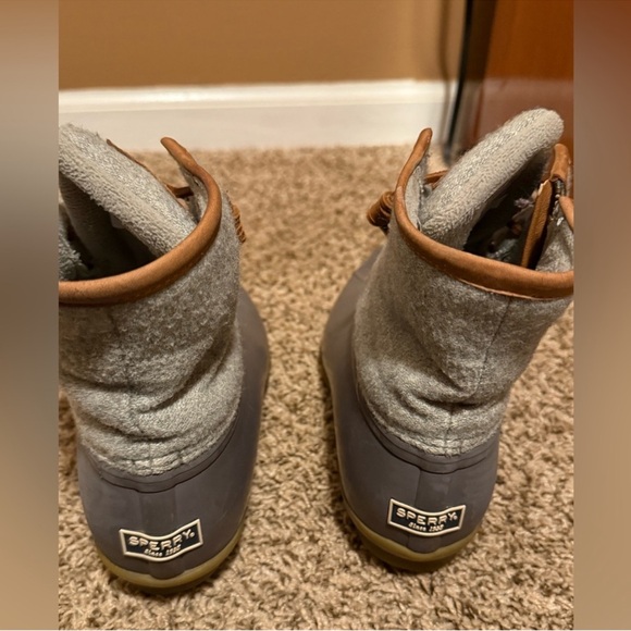 Sperry Gray and Brown Duck Boots - Picture 4 of 8